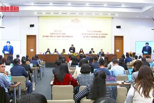 Tổng Thư ký Quốc hội chủ trì Họp báo quốc tế công bố kết quả Kỳ họp thứ 10
