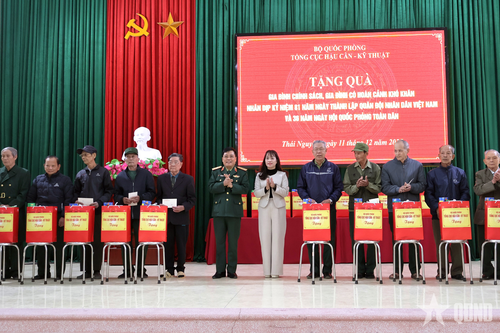 Tổng cục Hậu cần - Kỹ thuật về nguồn tri ân tại Khu di tích Quốc gia đặc biệt ATK Định Hóa, tỉnh Thái Nguyên