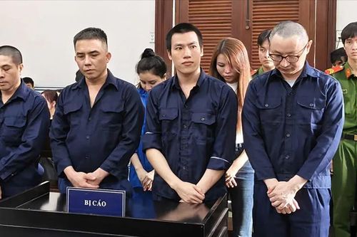 Cựu tiếp viên hàng không lĩnh án 4 năm tù về tội môi giới mại dâm