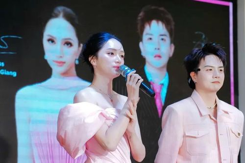 Hương Giang và Duy Khánh đồng hành trong dự án đặc biệt