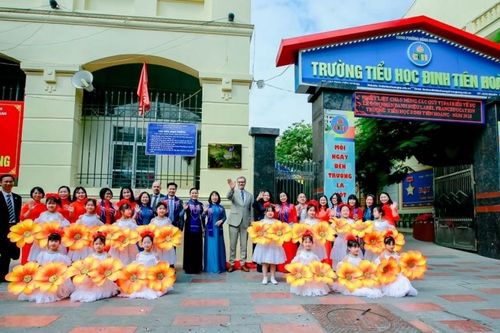Trường Tiểu học Đinh Tiên Hoàng (Hải Phòng) đón nhận danh hiệu Label FrancÉducation: Mở cánh cửa mới cho học sinh trong thời đại mới