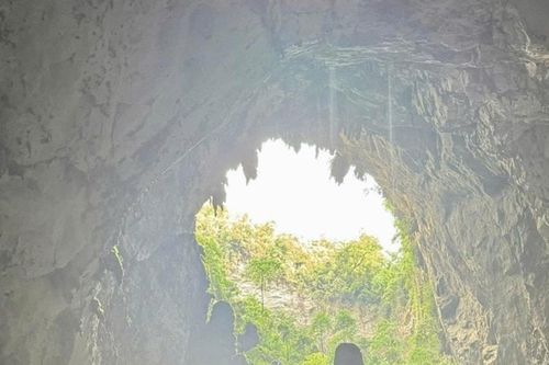 Tour thám hiểm hang Sơn Đoòng kín chỗ tới năm 2027