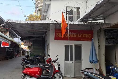 Kiểm điểm Trưởng, Phó Ban Quản lý chợ xã ở Cà Mau do thu chi không minh bạch
