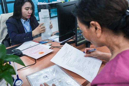 Niềm tin từ việc cấp sổ đỏ cho dân