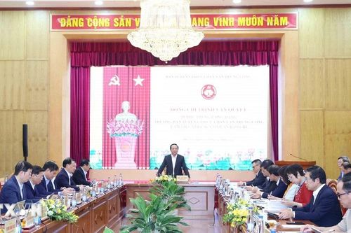 Trưởng Ban Tuyên giáo và Dân vận Trung ương làm việc với các cơ quan báo chí