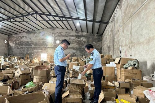 Quyết liệt chặn hàng giả tràn lan trên các nền tảng thương mại điện tử