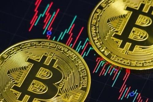 Bitcoin và năm bão tố: Liên tục lập đỉnh rồi rơi tự do