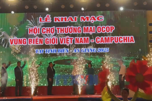 Khai mạc Hội chợ Thương mại OCOP biên giới Việt Nam – Campuchia