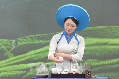 Tôn vinh văn hóa trà Việt