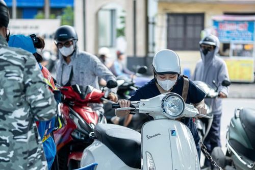 Giá xăng, dầu đồng loạt giảm mạnh