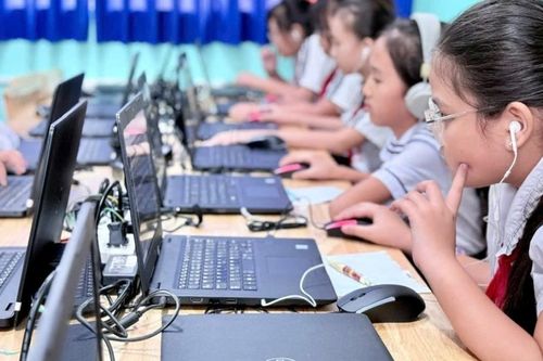 Thành phố Hồ Chí Minh hỗ trợ toàn diện chi phí cho học sinh có hoàn cảnh đặc biệt
