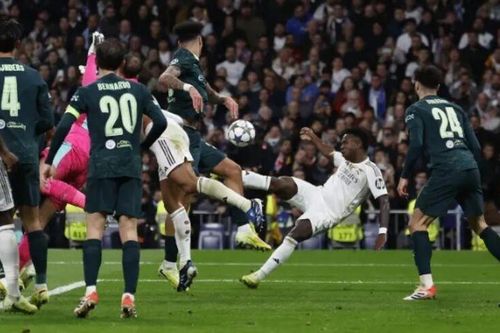 Real Madrid thua 1-2 trước Man City: Thực tế phũ phàng về khoảng cách đẳng cấp
