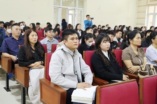 Nâng cao hiệu quả công tác thông tin, tuyên truyền cho cán bộ công đoàn