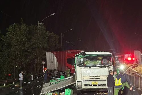 Gia Lai: Tai nạn giữa 2 xe tải trên quốc lộ khiến 1 người tử vong