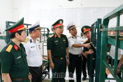 Tổng cục Hậu cần kỹ thuật khảo sát, nắm tình hình tại Lữ đoàn 101