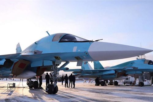 Su-34 của Nga, Z-10ME mang CM-502KG, Mỹ đẩy nhanh đóng tàu