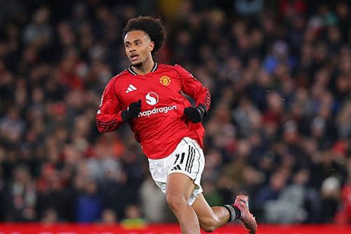 Chuyển nhượng: MU đàm phán với Roma về Zirkzee, Liverpool giữ chân Konate