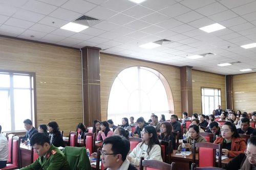 Hơn 300 doanh nghiệp, hộ kinh doanh tại Lâm Đồng tìm hiểu về chính sách bảo hiểm