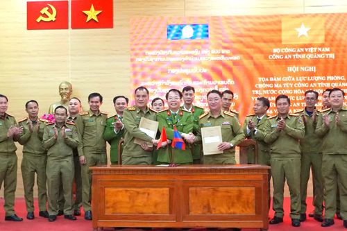 Giao ban công tác đấu tranh phòng, chống ma túy trên tuyến biên giới Việt Nam-Lào