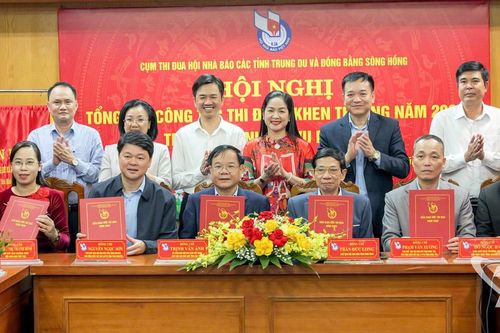 Hội nhà báo các tỉnh trung du và đồng bằng sông Hồng ký giao ước thi đua