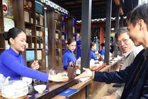 Tôn vinh văn hóa trà Việt, tạo sản phẩm mới cho du lịch Huế