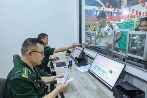 Áp dụng visa điện tử tại cửa khẩu đường sắt ga Đồng Đăng