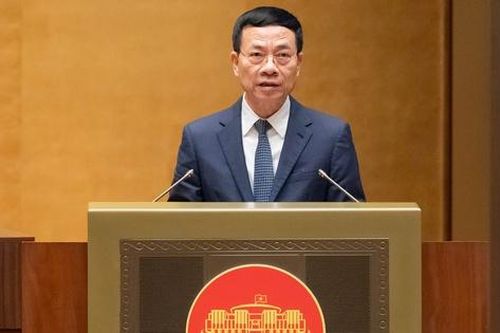 Cán bộ yêu cầu người dân nộp giấy tờ đã số hóa sẽ bị xử lý