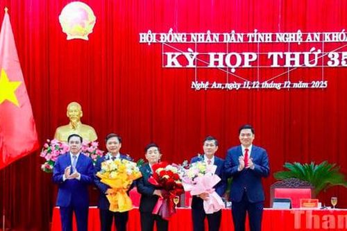 Ông Thái Văn Thành làm Phó Chủ tịch UBND tỉnh Nghệ An