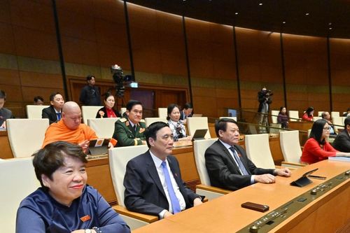 Quốc hội thông qua Luật Tòa án chuyên biệt tại Trung tâm tài chính quốc tế
