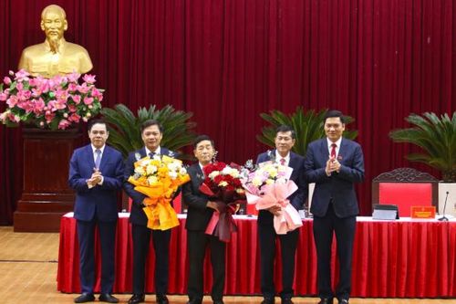 Giáo sư Thái Văn Thành được bầu làm Phó Chủ tịch UBND tỉnh Nghệ An