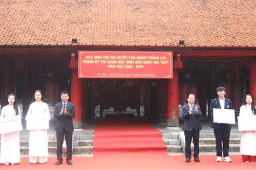 Hà Nội gặp mặt, động viên đội tuyển học sinh giỏi quốc gia năm học 2025-2026