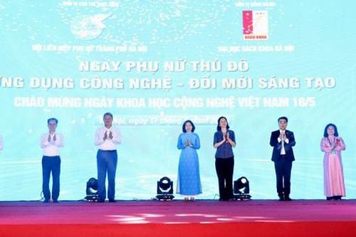 Ứng dụng công nghệ, nâng cao quyền năng, khẳng định vị thế phụ nữ