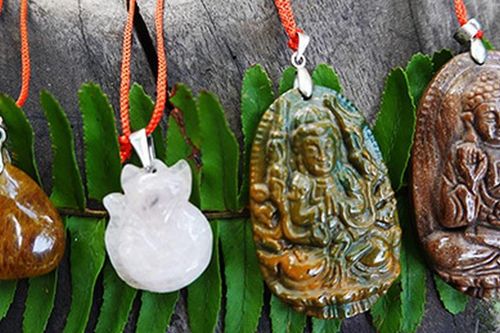 Đeo gì để thu hút tài lộc, mang lại may mắn, thịnh vượng?