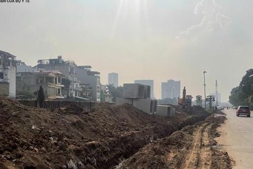 TP Hà Nội yêu cầu công trình xây dựng phải che chắn kỹ, phun sương giảm bụi