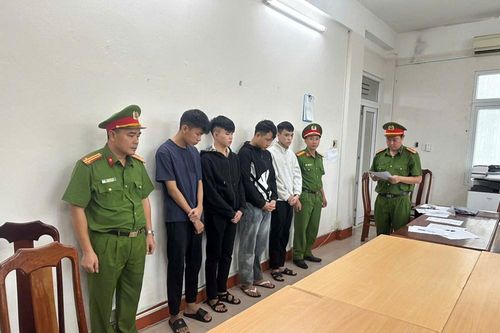 Khởi tố nhóm thanh thiếu niên gây rối trật tự công cộng tại Đà Nẵng
