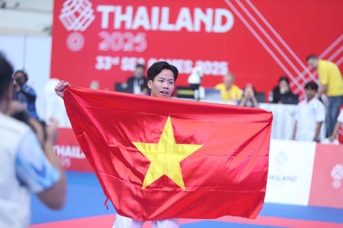 Thắng áp đảo, võ sĩ Công an Nhân dân đoạt HCV SEA Games