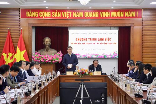 Đưa Lạng Sơn trở thành điểm sáng trong phát triển VHTTDL vùng Đông Bắc