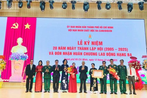 Mái nhà chung của nạn nhân chất độc da cam/dioxin