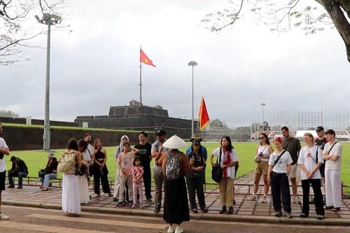 Huế và Quảng Ninh ghi dấu tăng trưởng du lịch mạnh mẽ