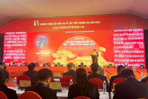 Tuyên Quang khai mạc Hội chợ thương mại quốc tế Việt-Trung năm 2025