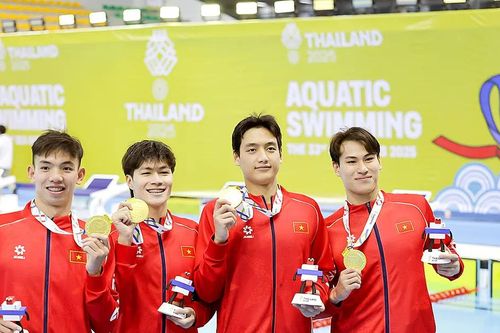 Ngày thi đấu ấn tượng của điền kinh và bơi lội Việt Nam