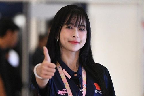 Châu Tuyết Vân chiếm spotlight trên khán đài SEA Games 33