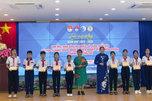 Hơn 130 học sinh DTTS, hoàn cảnh khó khăn ở Cần Thơ được tiếp sức