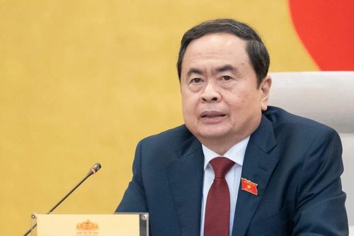 Công bố nghị quyết của Ủy ban Thường vụ Quốc hội về công tác cán bộ