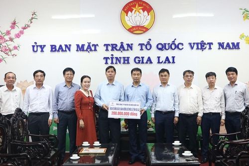 EVNNPT ủng hộ các tỉnh miền Trung, Tây Nguyên khắc phục thiệt hại do thiên tai