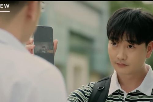 'Cách em 1 milimet' tập 30: Đức dùng clip nóng để ép Nghiêm trả công bằng cho Nga