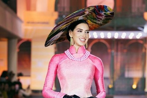 Hơn 70 người đẹp Miss Cosmo hóa nàng thơ với áo dài, hoa hậu Peru đẹp như nữ thần