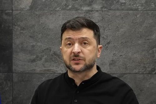 Ông Zelensky bị tố không ủng hộ hòa bình, Ukraine tấn công tàu Nga ở Biển Caspian