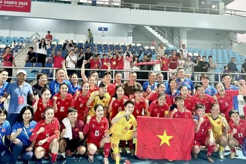 Tuyển nữ Việt Nam thắng Myanmar, vào bán kết SEA Games 33