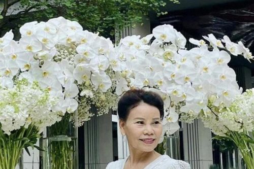 Mẹ Hồ Ngọc Hà U70: Bí quyết giữ vóc dáng và sự dẻo dai